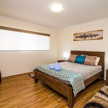 Busselton Holiday Home Exteriör bild