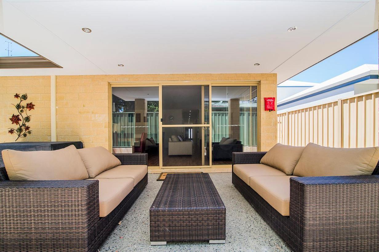 Busselton Holiday Home Exteriör bild